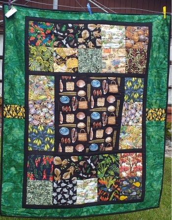 Lap Quilt Kiwiana with central panel